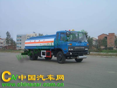 龙帝牌SLA5121GHYE型化工液体运输车图片
