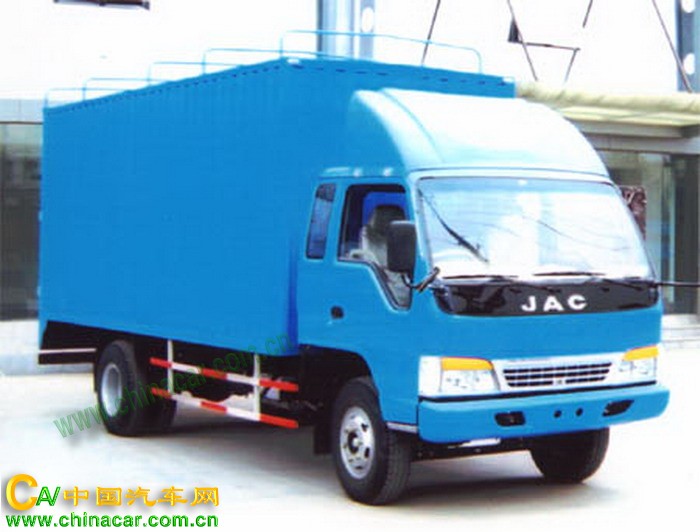 江淮牌HFC5082XXBKR1D型蓬式运输车图片