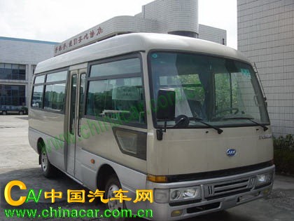 江淮牌HFC6608型客车图片2