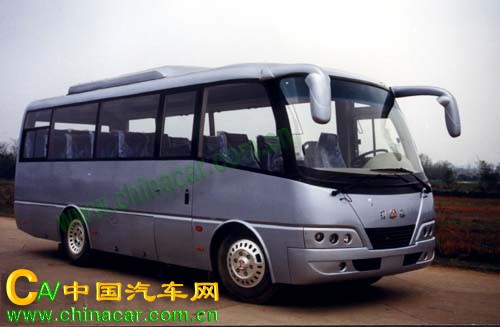 桂林牌GL6750A型客车图片1