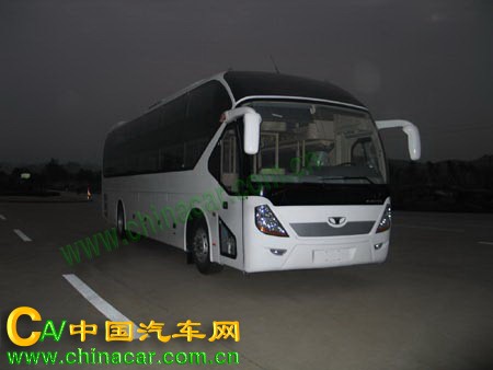 桂林大宇牌GDW6128HW1型卧铺客车