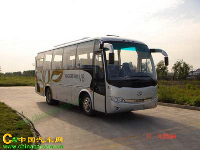金龙牌KLQ6896Q1型旅游客车