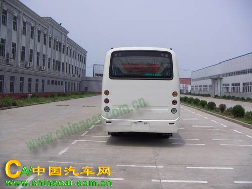 华菱之星牌HN6730Q型客车图片2