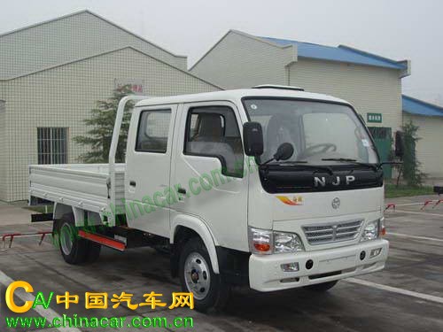 南骏牌CNJ1030ES33型轻型载货汽车