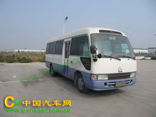 黄河牌JK6570B型轻型客车图片1