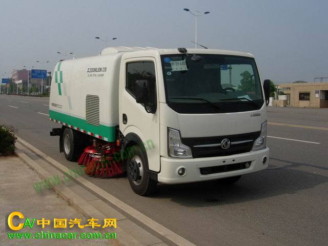中联牌ZLJ5063TSLDE4型扫路车图片1