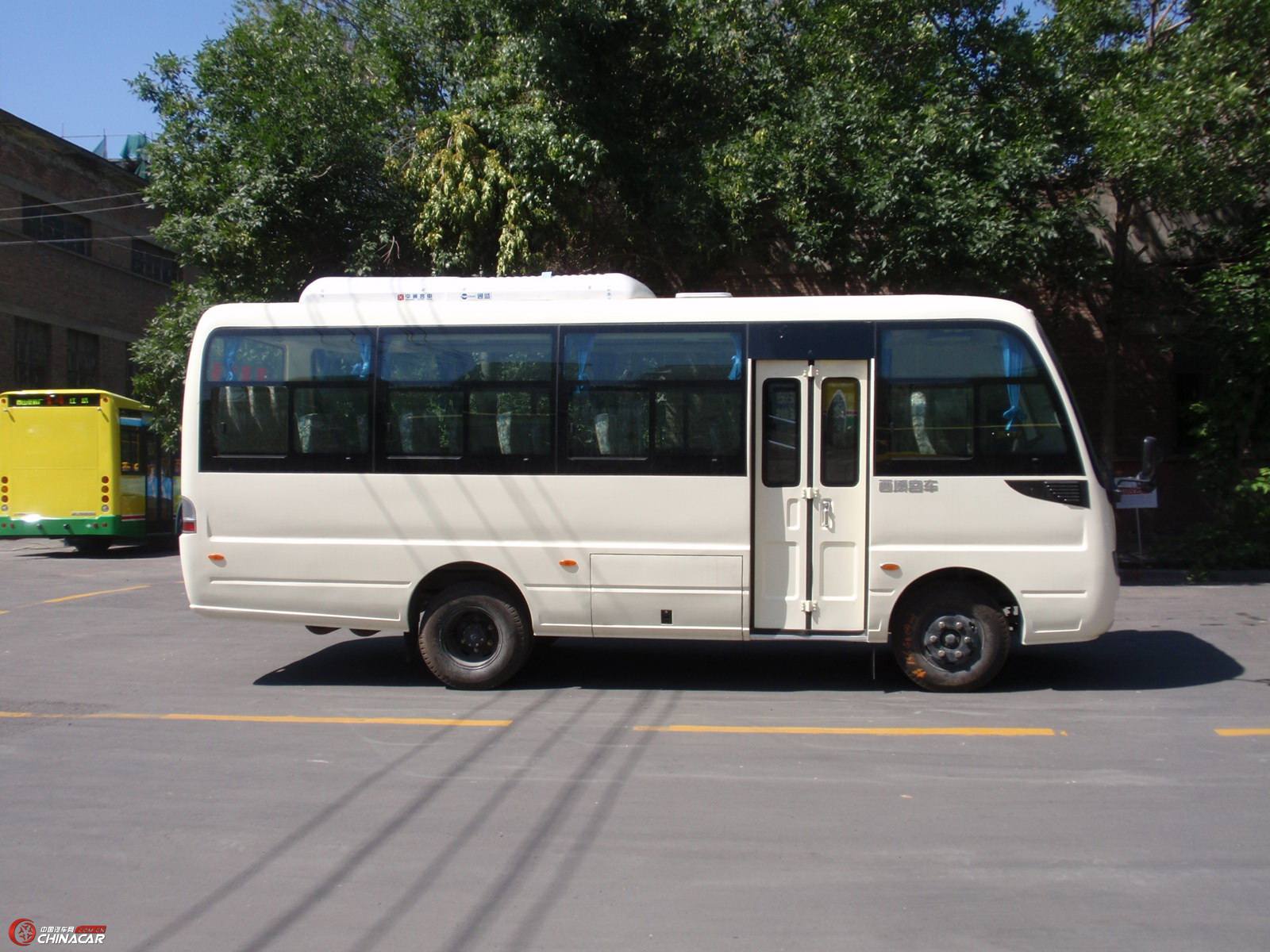 西域牌XJ6660D型客车图片2