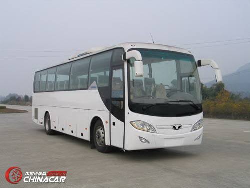 桂林大宇牌GDW6115K7型客车图片1