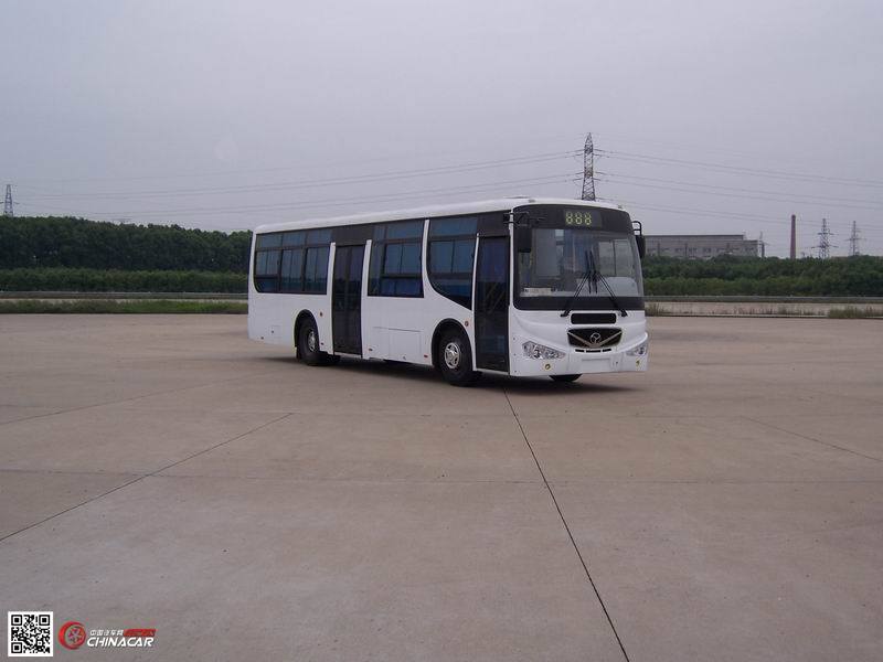 扬子江牌WG6110NQE型城市客车图片1