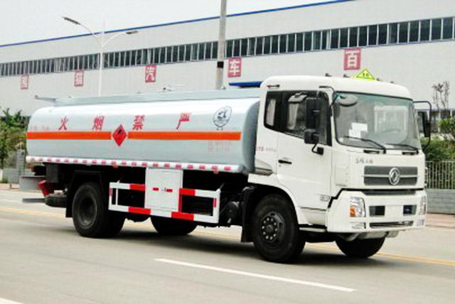 熊猫牌LZJ5161GJY型加油车