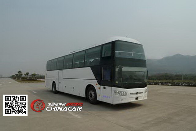 桂林牌GL6122HCD3型客车图片1