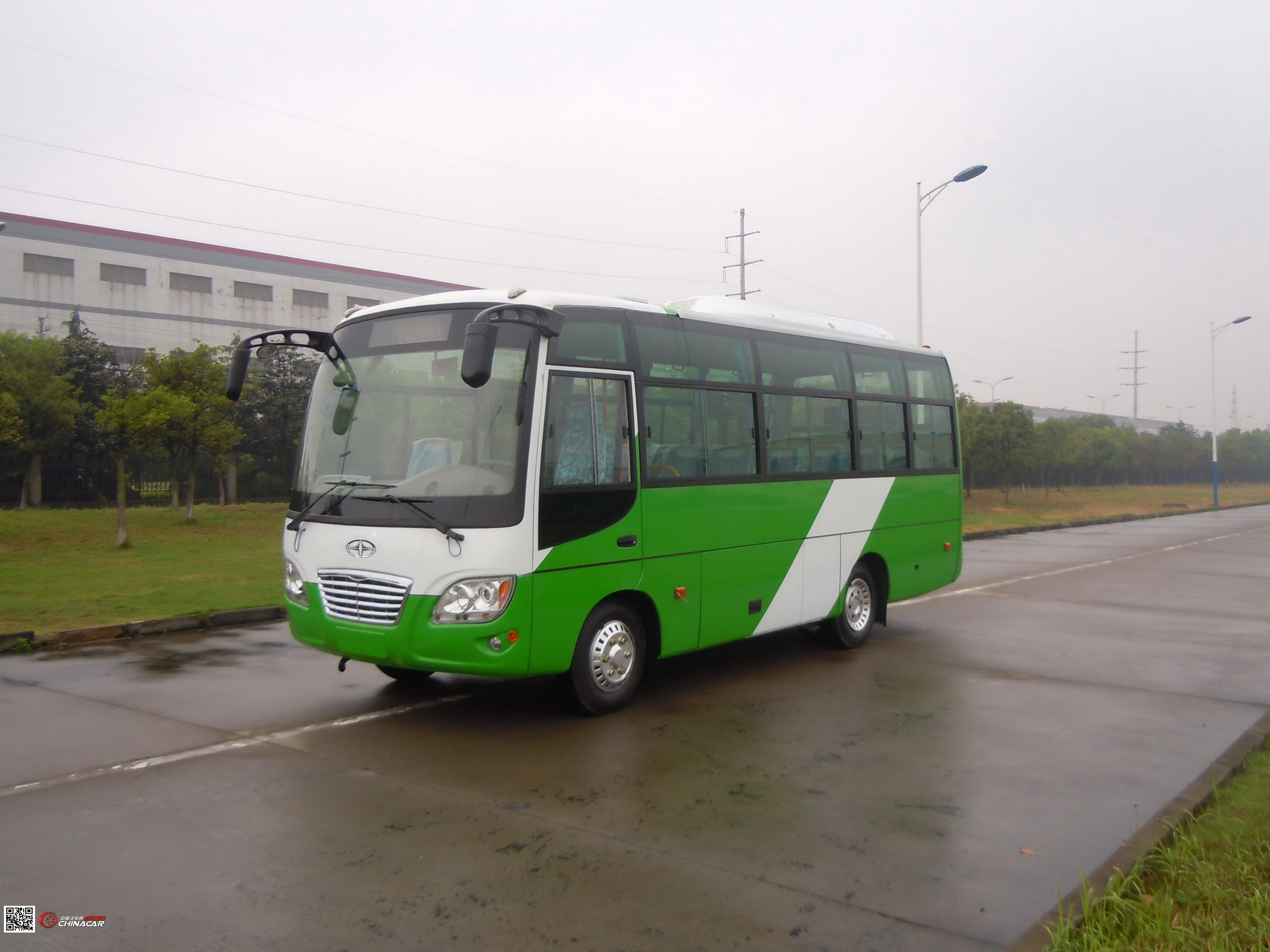 华新牌HM6730LFD4X型客车图片2