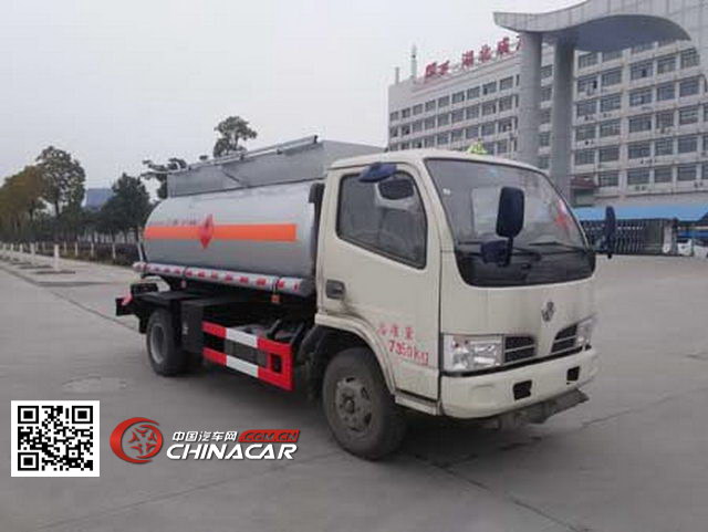 楚飞牌CLQ5070GRY5E型易燃液体罐式运输车图片