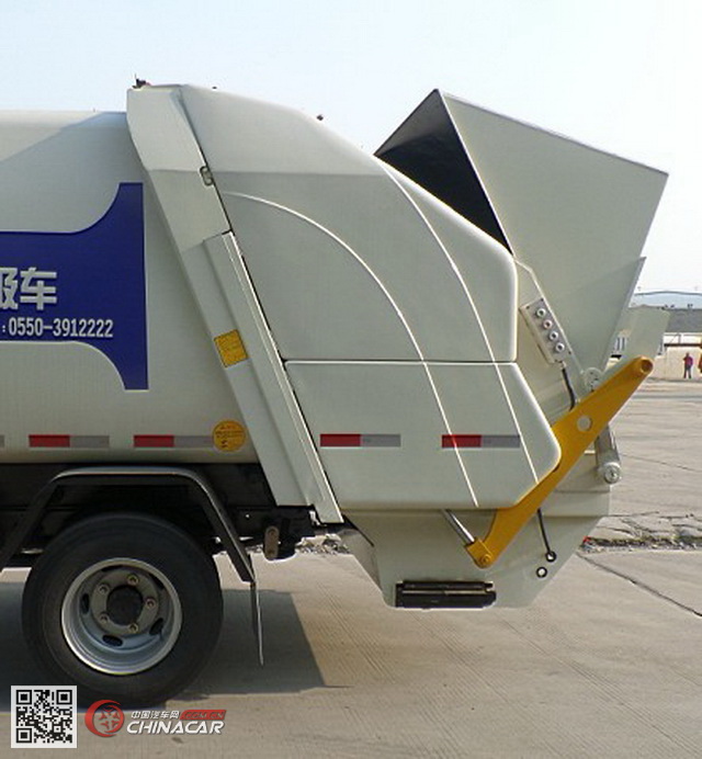 江淮扬天牌CXQ5071ZYSHFC4型压缩式垃圾车图片4