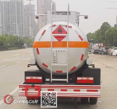 楚飞牌CLQ5071GRY5型易燃液体罐式运输车图片4
