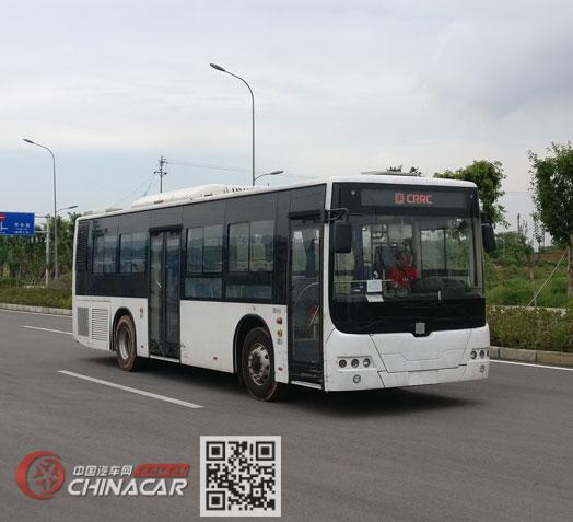 中国中车牌TEG6106EHEV17型插电式混合动力城市客车图片1