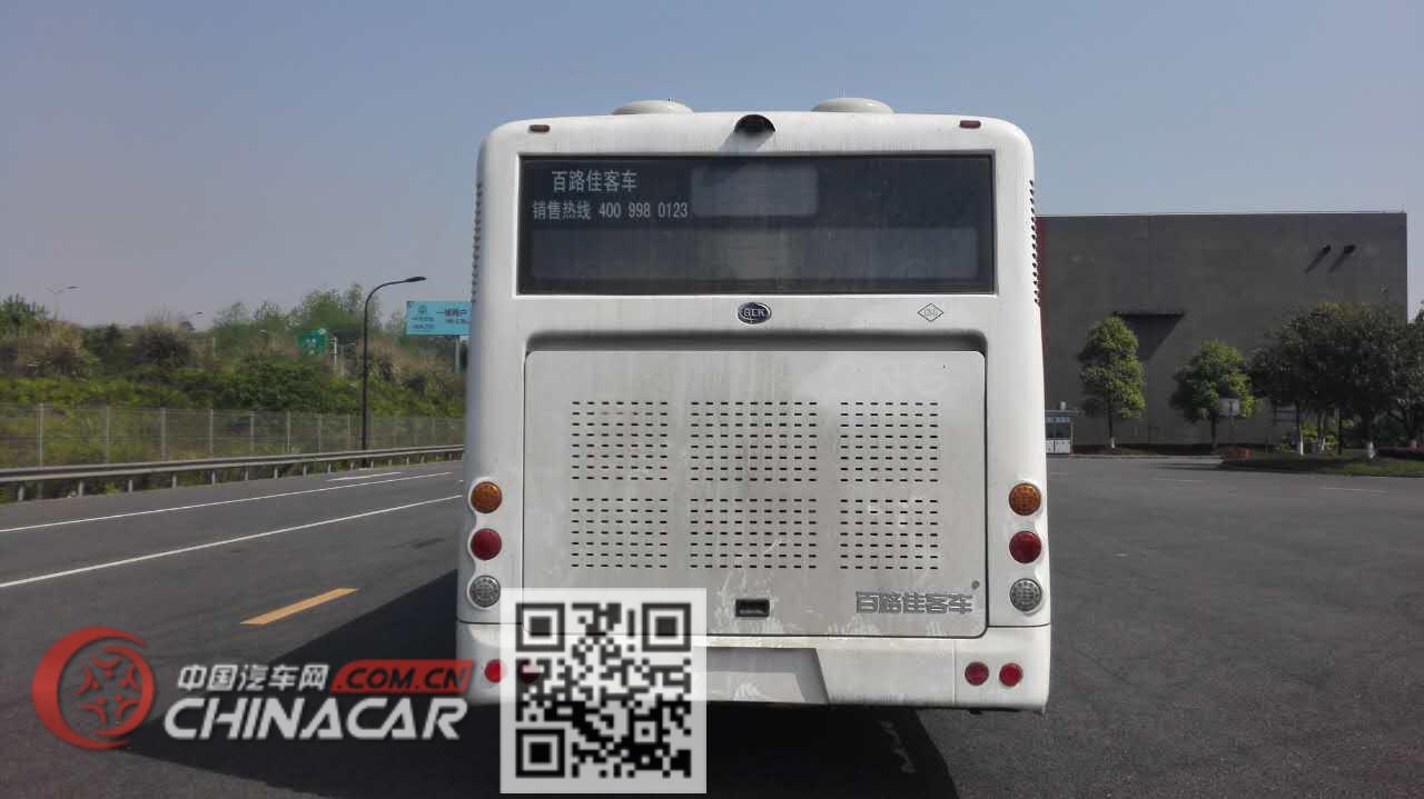 江西牌JXK6127BPHEVN型插电式混合动力城市客车图片4