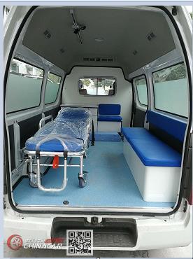 福田牌BJ5039XJH-E2型救护车图片4