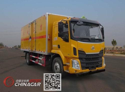 华通牌HCQ5183XZWLZ5型杂项危险物品厢式运输车图片
