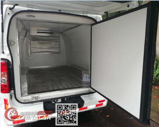 重特牌QYZ5030XLCSCBEV型纯电动冷藏车图片4
