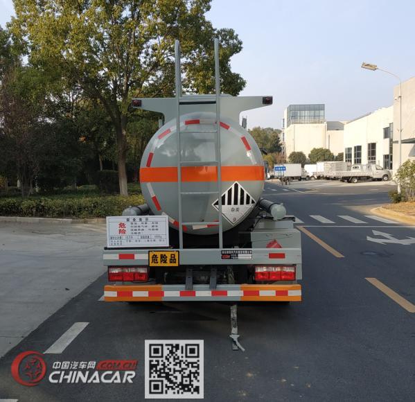 楚风牌HQG5080GZWGD6型杂项危险物品罐式运输车图片2