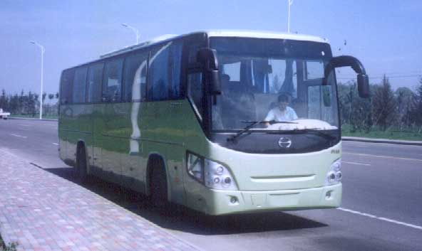 日野牌SFQ6123A型豪华旅游客车图片2
