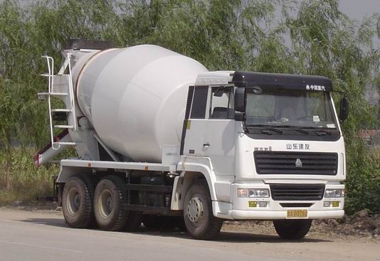 瑞江牌WL5256GJB型混凝土搅拌运输车图片