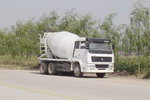 斯达-斯太尔牌ZZ5256GJBM3846F型混凝土搅拌运输车图片