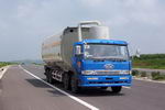 解放牌CA5319GLSP4K2L11T4型8X4平头柴油散装粮食运输车图片