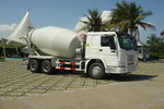 路獭牌MD5251GJBHW3型混凝土搅拌运输车图片