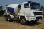 中联牌ZLJ5254GJB1型混凝土搅拌运输车图片