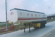 江淮扬天10.6米18吨2轴加油半挂车(CXQ9260GJYL)