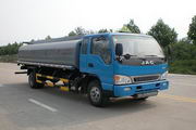 华任牌XHT5121GHY型化工液体运输车图片