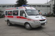 依维柯牌NJ5046XJH2N1S型依维柯救护车图片