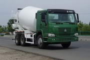 豪泺牌ZZ5257GJBN3848W型混凝土搅拌运输车图片