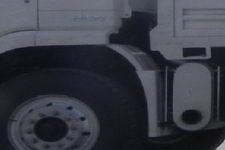 大运牌CGC5161JSQP1型随车起重运输车图片