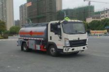 新东日牌YZR5097GYYZ6型运油车